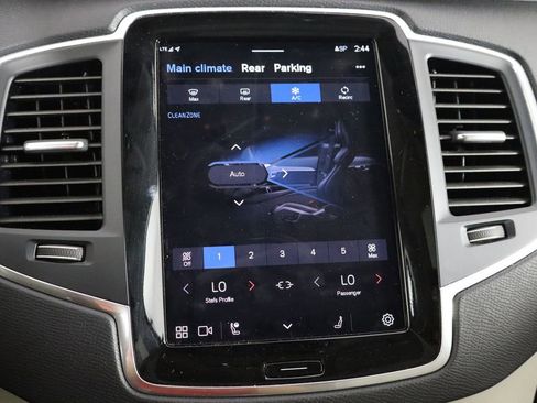 Used 2023 Volvo XC90 B5 Core w/ Protection Package Premier image 33