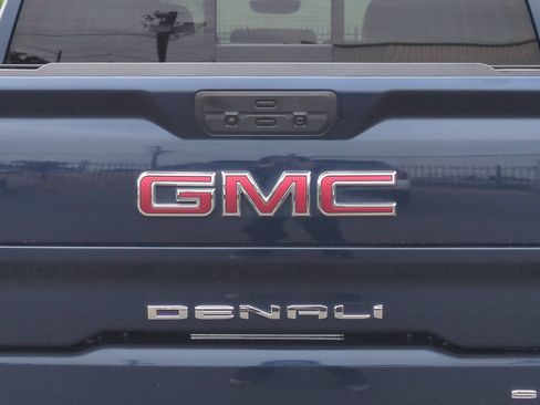 Used 2020 GMC Sierra 1500 Denali w/ Denali Ultimate Package AWD/4WD image 46
