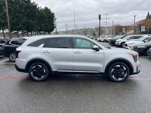 Used 2025 Kia Sorento EX w/ EX Panoramic Sunroof Package AWD/4WD image 4