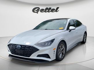 Used 2020 Hyundai Sonata SEL w/ Premium + Sunroof Package FWD video 2