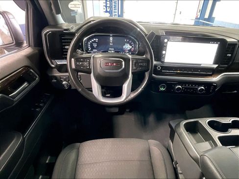 Used 2022 GMC Sierra 1500 Elevation image 17