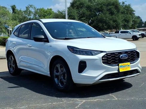 Used 2023 Ford Escape ST-Line FWD image 3