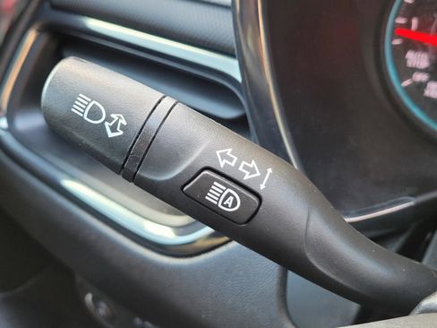 Used 2023 Chevrolet Equinox RS w/ RS Leather Package FWD image 36