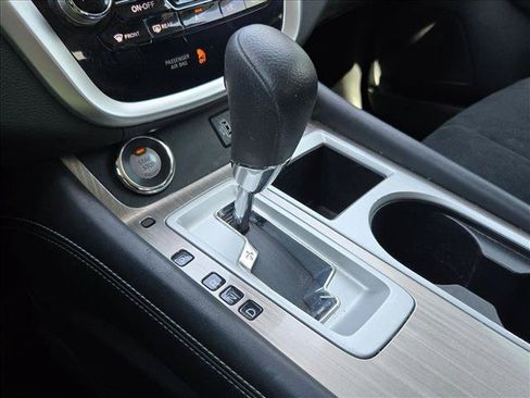 Used 2018 Nissan Murano S FWD image 16