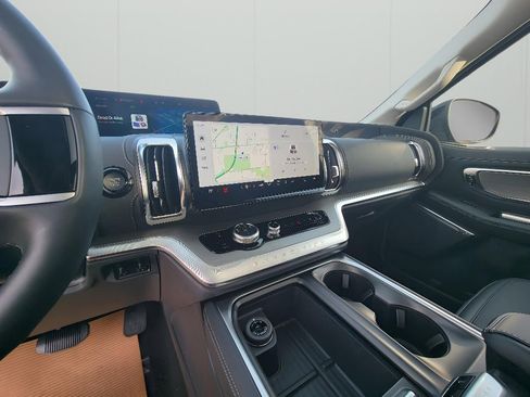 New 2026 Ford Expedition Platinum w/ Driver's Package image 18