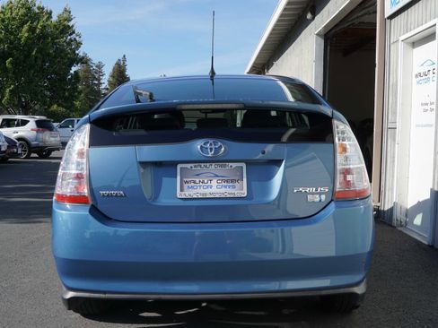 Used 2009 Toyota Prius Touring FWD image 14