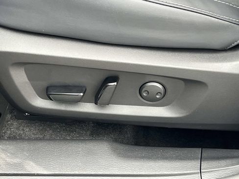 New 2026 Mitsubishi Outlander SE image 11