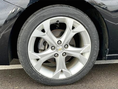 Used 2017 Chevrolet Cruze Premier image 8