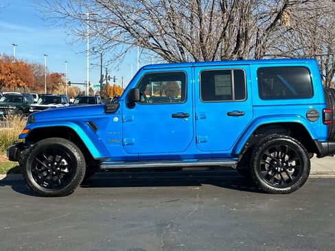 Used 2021 Jeep Wrangler Unlimited Sahara w/ Cold Weather Group image 5