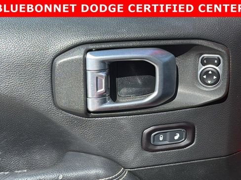 Used 2020 Jeep Gladiator Overland image 15