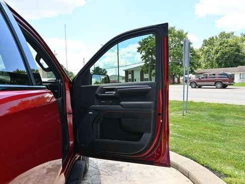 Used 2024 GMC Sierra 1500 AT4 w/ AT4 Premium Package AWD/4WD image 18
