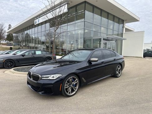 Used 2023 BMW M550i xDrive w/ Executive Package image 2