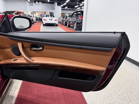 Used 2010 BMW 328i Convertible RWD image 27