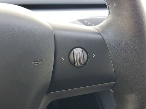 Used 2023 Tesla Model Y Long Range image 22