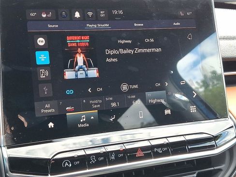 New 2025 Jeep Compass Limited image 10