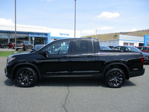 Certified 2023 Honda Ridgeline Sport image 8