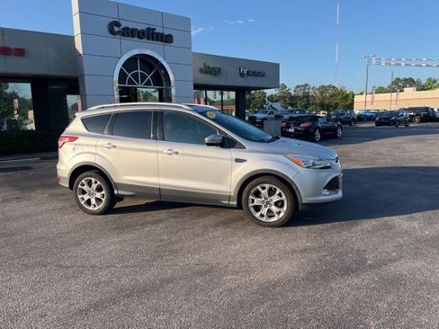 Used 2014 Ford Escape Titanium w/ Equipment Group 401A FWD image 2