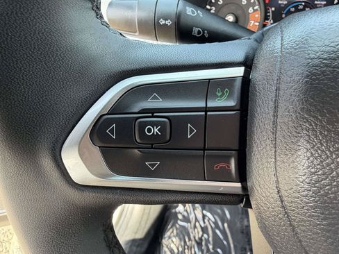Used 2024 Jeep Compass Limited AWD/4WD image 17