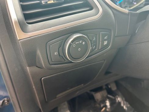 Used 2020 Ford Edge SEL w/ Convenience Package image 11