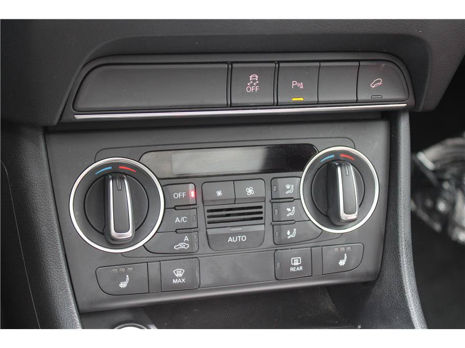 Used 2018 Audi Q3 2.0T Premium AWD/4WD image 26