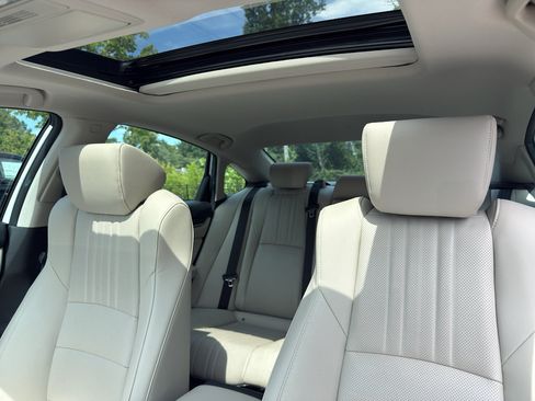 Used 2021 Honda Accord EX-L image 8