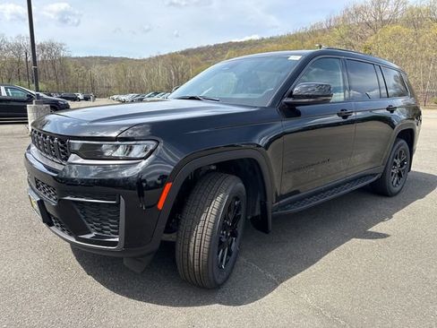 New 2026 Jeep Grand Cherokee L 4WD image 3