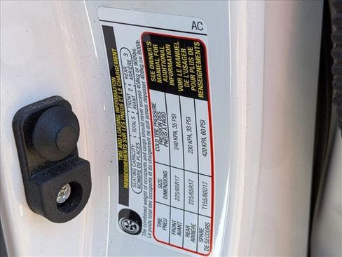 Used 2021 Subaru Outback Premium image 17