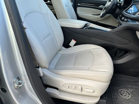 Used 2022 Buick Enclave Premium w/ Experience Buick Package image 42