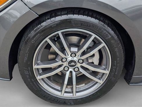 Used 2017 Ford Mustang Premium RWD image 22