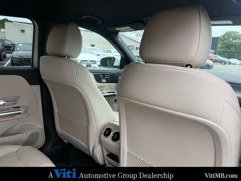 Certified 2024 Mercedes-Benz GLA 250 4MATIC image 26