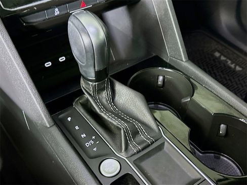 Used 2023 Volkswagen Atlas SE w/ Panoramic Sunroof Package image 22