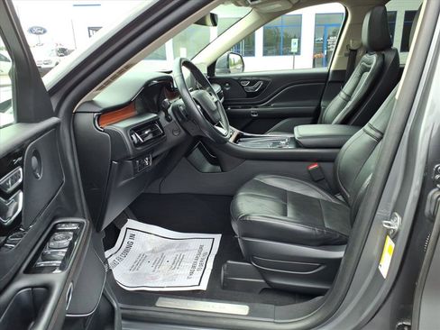 Used 2021 Lincoln Aviator Reserve w/ Equipment Group 208A image 10