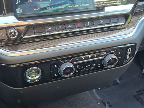 Used 2022 Chevrolet Silverado 1500 LT image 30