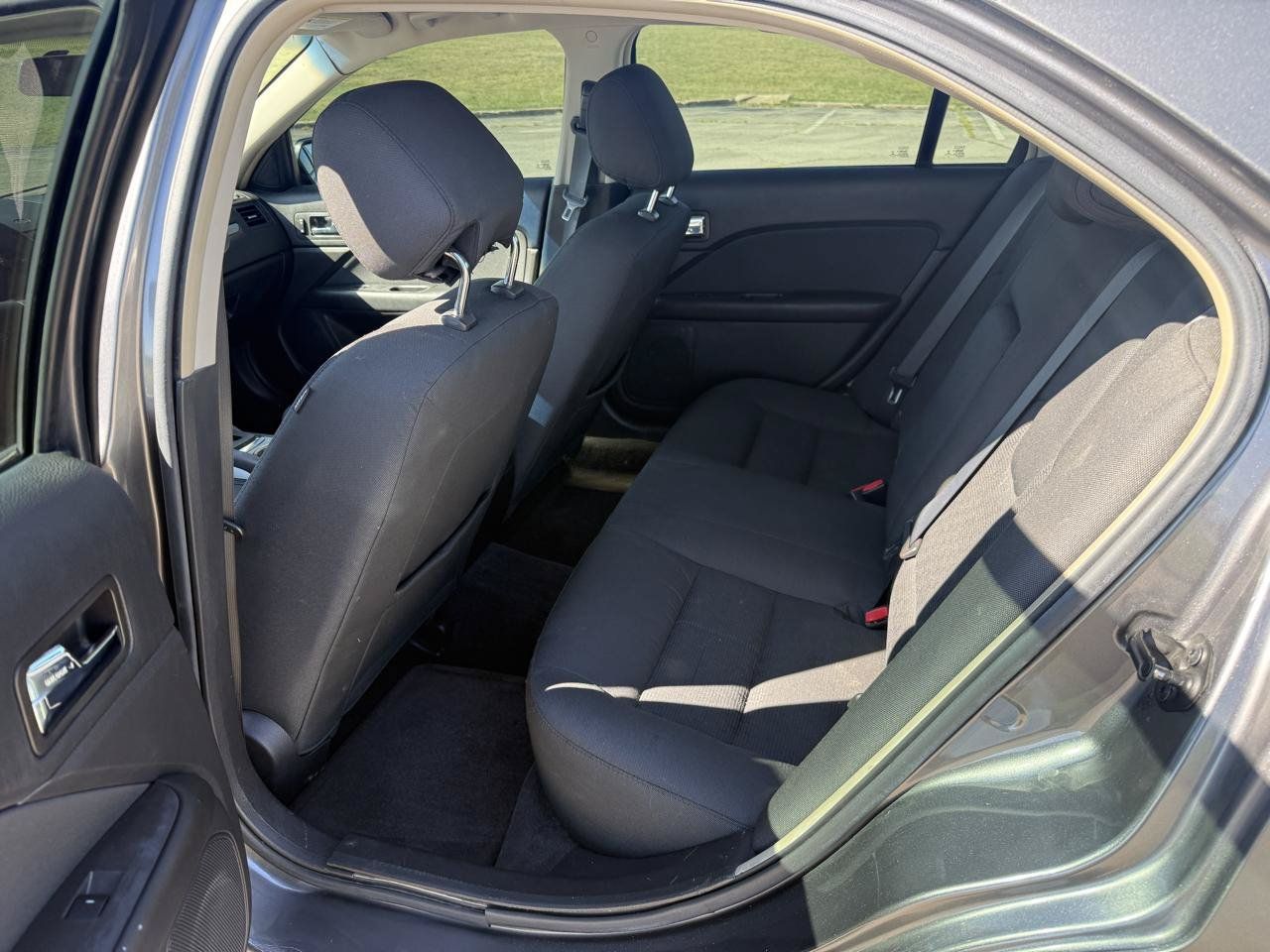 Used 2012 Ford Fusion SE FWD image 15