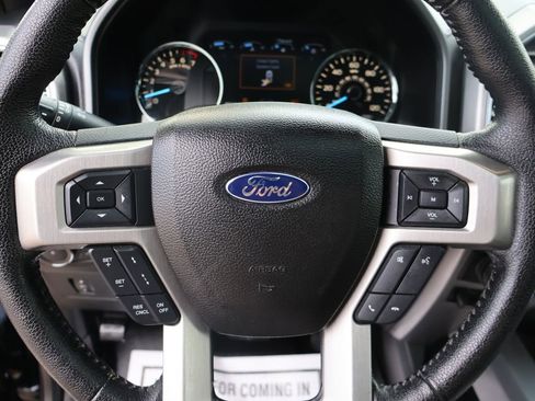 Used 2016 Ford F150 Platinum w/ Equipment Group 701A Luxury AWD/4WD image 34