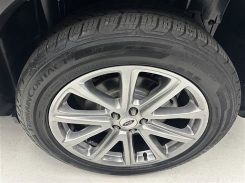 Used 2017 Ford Explorer Limited w/ Equipment Group 301A AWD/4WD image 19