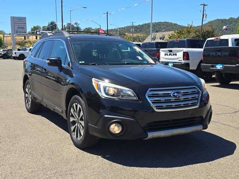 Used 2015 Subaru Outback 2.5i Limited AWD/4WD image 11