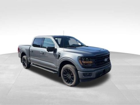 Used 2025 Ford F150 XLT w/ Equipment Group 302A MID image 18