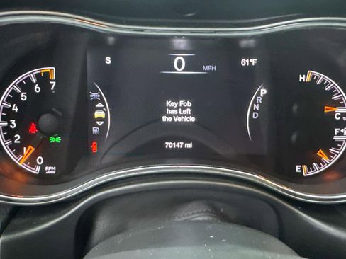 Used 2019 Jeep Grand Cherokee Limited w/ Trailer Tow Group IV image 23