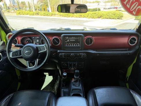 Used 2021 Jeep Wrangler Rubicon AWD/4WD image 19