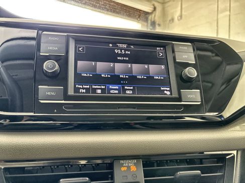 Used 2024 Volkswagen Taos S FWD image 12