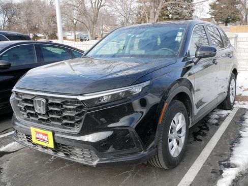 Used 2024 Honda CR-V LX image 2