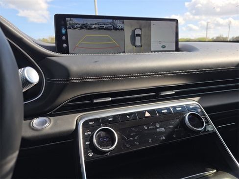 Used 2022 Genesis GV80 2.5T w/ Prestige Package 04 image 31