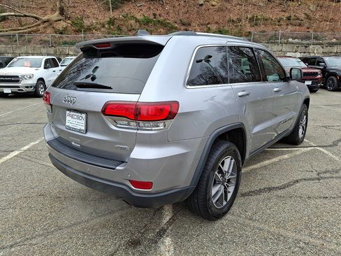 Certified 2020 Jeep Grand Cherokee Laredo w/ Quick Order Package 2BN North image 8