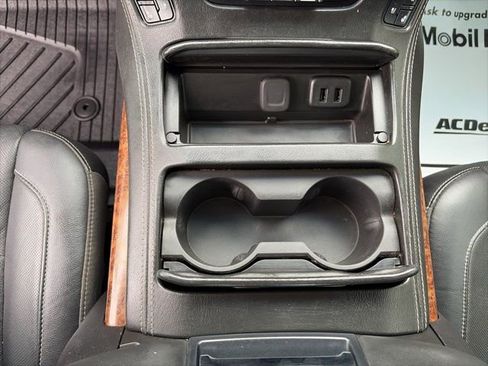 Used 2018 Chevrolet Tahoe Premier image 17
