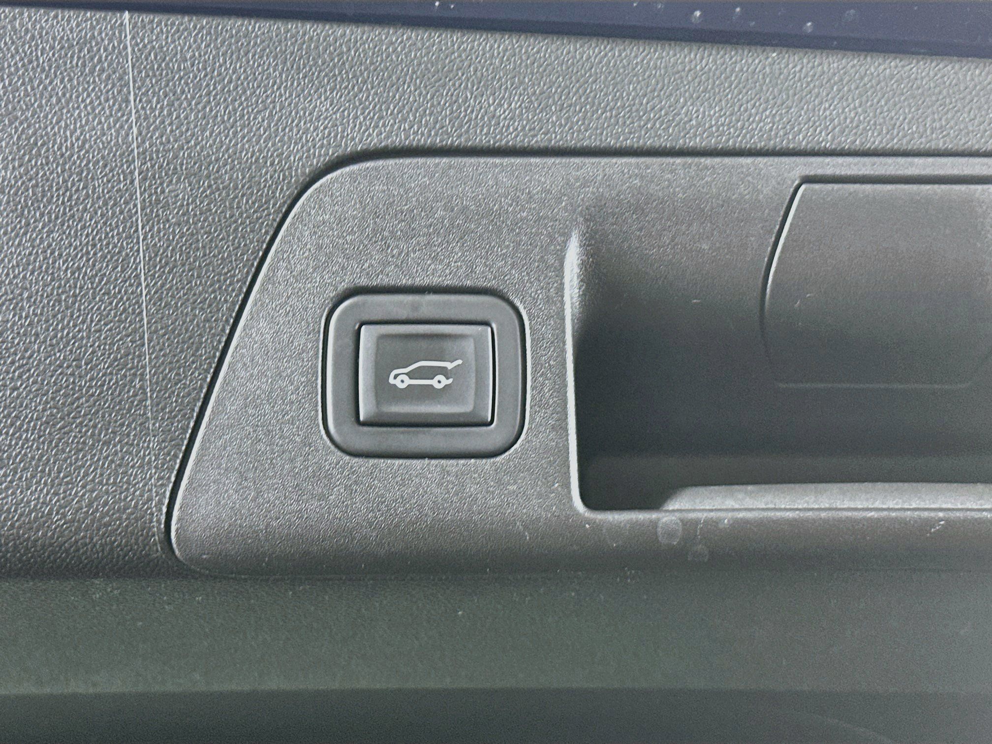 Used 2023 Buick Envision Preferred FWD image 30