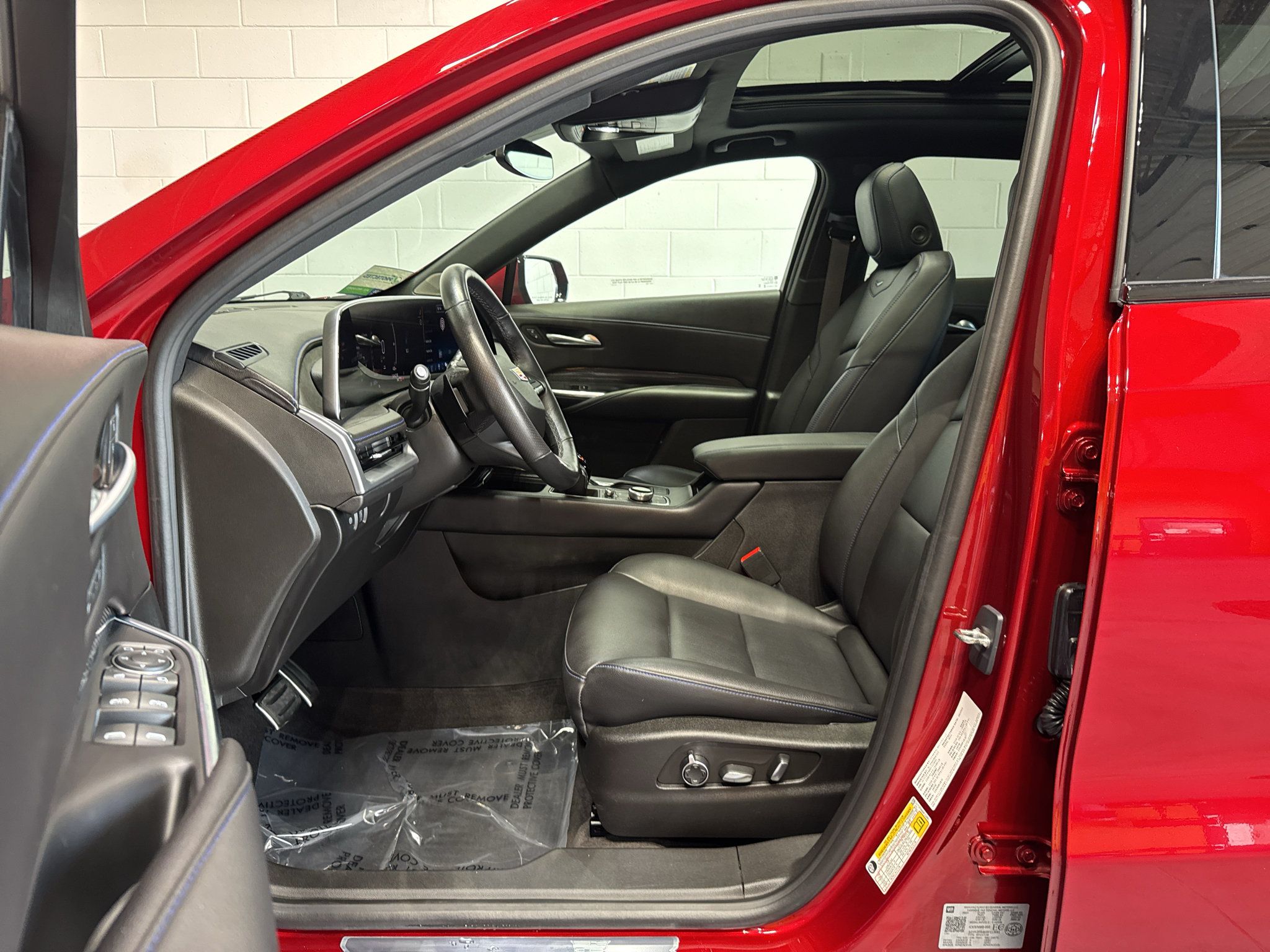 Used 2024 Cadillac XT4 Sport w/ LPO, Floor Liner Package AWD/4WD image 14