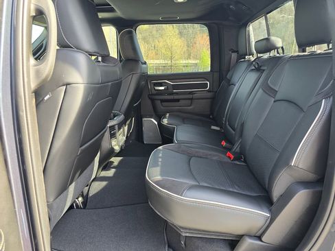 New 2026 RAM 2500 Laramie AWD/4WD image 10