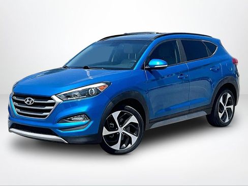 Used 2018 Hyundai Tucson Value FWD image 2