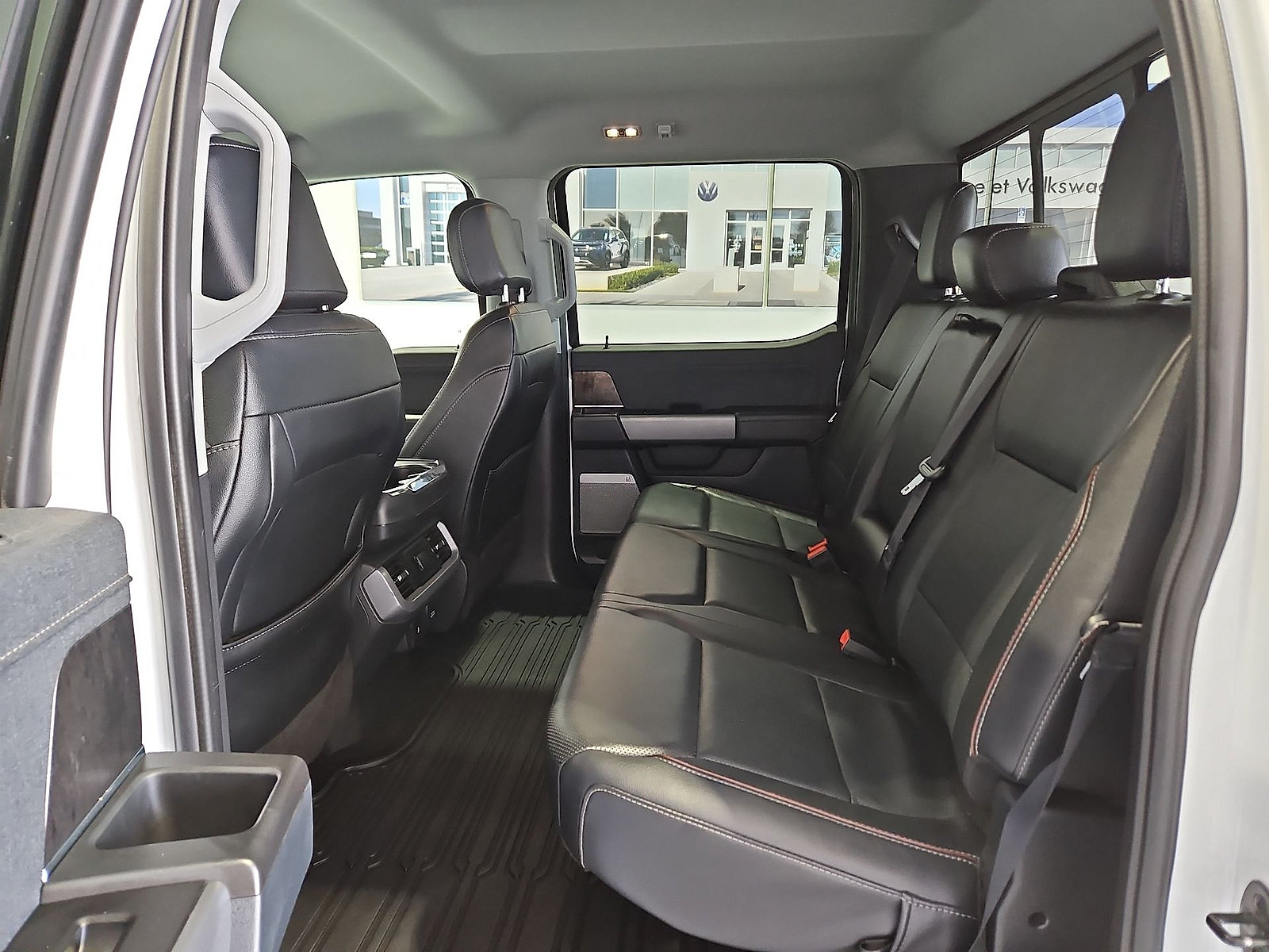 Used 2023 Ford F150 Lariat AWD/4WD image 13